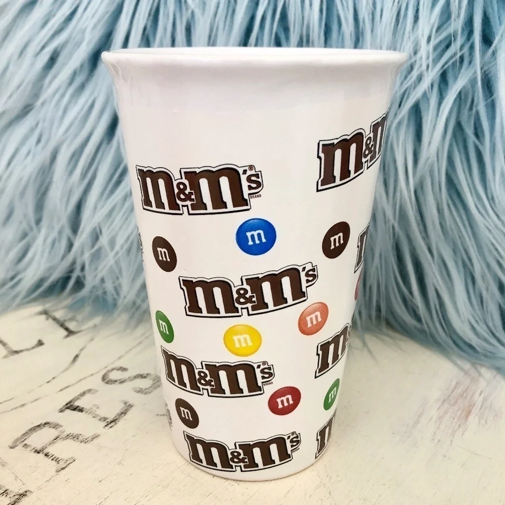 M&M's, Candy, 2016 Ceramic Travel Mug, With Silicon Lid & Holder, Nice Condition - Picture 6 of 10